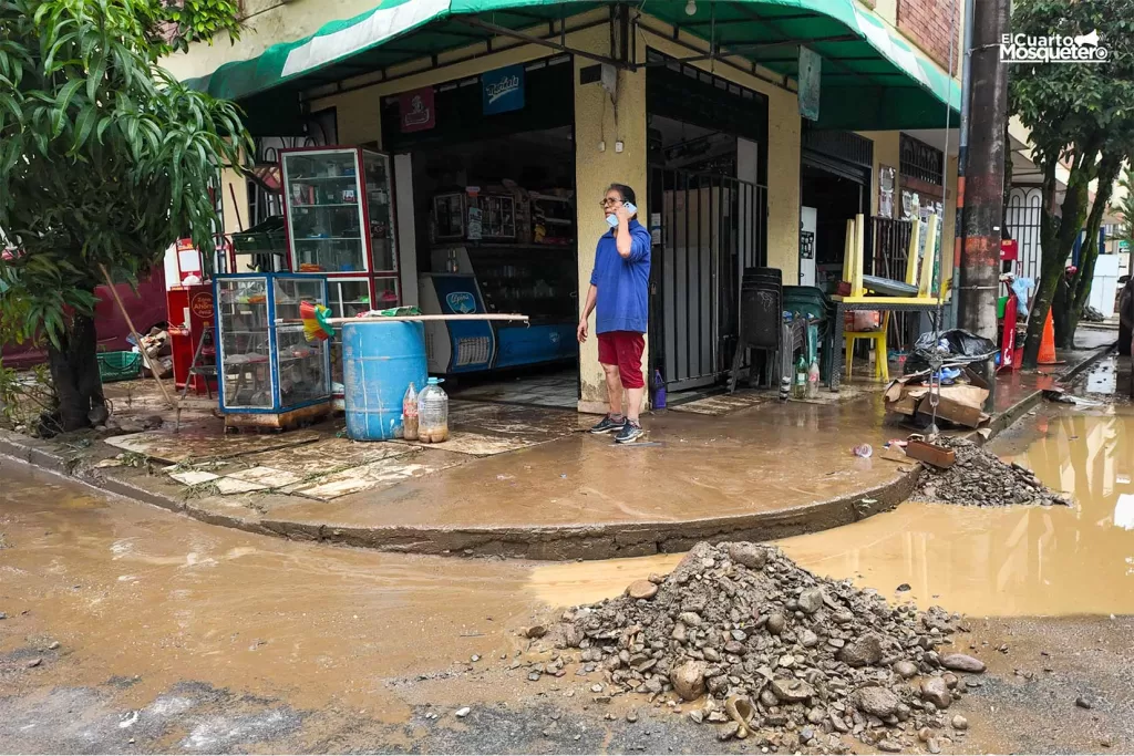 El primero de julio pasado, fecha del aniversario del departamento del Meta, 17 barrios, dos corregimientos y al menos dos veredas de Villavicencio, la capital, amanecieron bajo el agua. Foto: Simón Zapata Alzate
