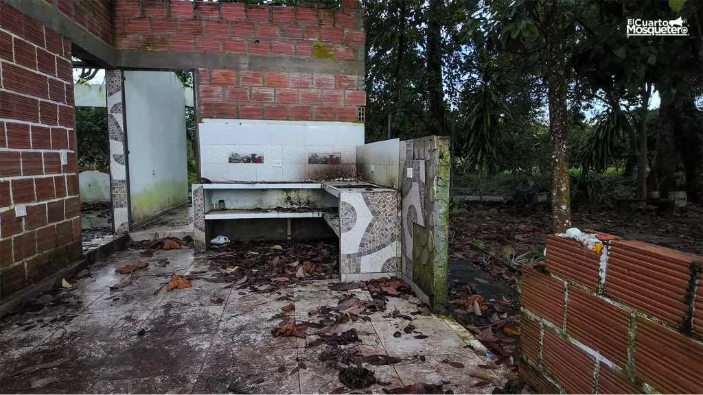 Esta casa afectada por las inundaciones era un lugar de encuentro familiar y, según quienes la habitaban, estaba avaluada en más de 400 millones de pesos. Foto: Simón Zapata Alzate